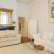 Roxburgh House Apartments