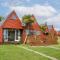 STYLISH CHALET with SEA VIEWS at Kingsdown Park with Swimming POOL - Kingsdown