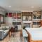 Stunning 5BR Henley Home: Your Perfect Retreat