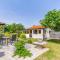 Amazing Home In Pomer With Wifi