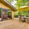 Jamaica Vacation Home with Deck 8 Mi to Skiing!