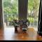 Hyde Park Studio Has Private Balcony With Tranquil Garden View - Лондон