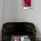 Hyde Park Studio Has Private Balcony With Tranquil Garden View - Лондон
