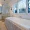 Bay Watch I Private Properties