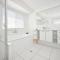 Beach House Getaway - Stylish, Kms of Beach ZA1