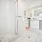 Beach House Getaway - Stylish, Kms of Beach ZA1