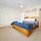 Beach House Getaway - Stylish, Kms of Beach ZA1