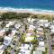 Beach House Getaway - Stylish, Kms of Beach ZA1