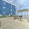 North Topsail Beach Vacation Rental with Balcony!