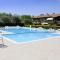 Vibrant Holiday Home in Lazise with Swimming Pool near 2 Lakes