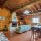 Rustic Holiday Home in Citt di Castello with Swimming Pool