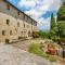 Rustic Holiday Home in Citt di Castello with Swimming Pool