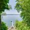 Lockes Glen - Lakefront Geneva Getaway with Dock! Lockes Glen - Lakefront Geneva Getaway with Dock!