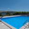 Pool apartment Ena
