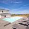 Villa neuve avec piscine vue sur mer pour 9