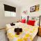 Sunshine holiday house