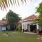 Shoreside Semat Villa and Flat