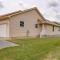 WFH-Friendly Columbiana Vacation Rental with Deck!