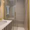 Split finest suite 1