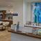 Holiday Inn Express & Suites Charleston DWTN -Westedge by IHG