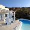 The Sundown Villa - Parasporos