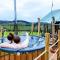 Hakuna Matata Safari Lodge - Sublime, off-grid digital detox with hot tub - Shelsley Walsh