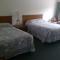 VILLAGE GREEN MOTEL