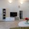 Two-Bedroom Apartment In Klek