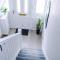 Sandileigh House by YourStays - Luxurious 3 Bedroom House in Altrincham