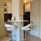 Downtown Studio - Ultra Central with Park View - Bukarest