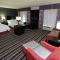 Hampton Inn & Suites Albany at Albany Mall