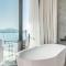 ALYACHT Premium Hotel