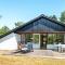 6 person holiday home in Ulfborg-By Traum