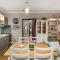 Azure Breeze - Coastal Chic Getaway by the Sea