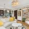 Azure Breeze - Coastal Chic Getaway by the Sea