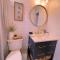 Private Wine Country-River Bungalow! Sunny Treetop Views - Pets Stay Free