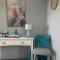 The Commodore, 23,9-11 Donald Street - Delightful unit with gorgeous water views, air con and wi-fi