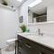 Pristine Townhouse With Rooftop Deck Near Canton! - Балтимор