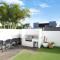 Noosa Parade Holiday Inn