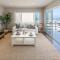 Amazing location! Luxurious beach cottage.Ocean views