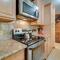 1 Mi to Lake Tahoe Condo with Deck in Kings Beach! - Kings Beach