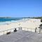 Mooloolaba 2 BR Getaway - Perfect location ZD5