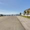 Waterfront Birch Bay Cabin Beach Access and Sunsets - بلين