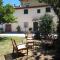 Simplistic Holiday Home in Pistoia with Terrace Garden - Pistoia