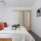Stawowa Apartment with Balcony & Parking Cracow by Noclegi Renters - Cracovia