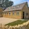 Pass the Keys Chestnut Cottage parking stunning views - Chipping Campden