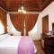 Cicerone Lodge Hotel