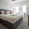 Pass the Keys The Stables Stylish cottage with hot tub and parking