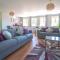 Pass the Keys The Stables Stylish cottage with hot tub and parking