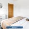Dudley - Stylish 3 Bedroom Sleeps 6 Wi-Fi - JRR Stays